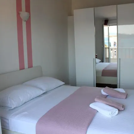 Renata Guest house Seget Donji