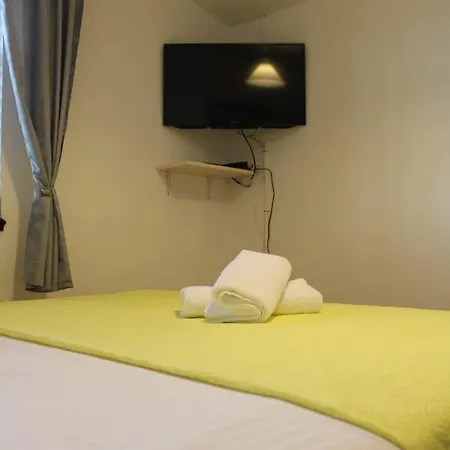 Guest house Renata Seget Donji
