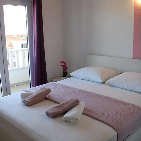 Renata Guest house Seget Donji