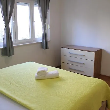 Guest house Renata Seget Donji